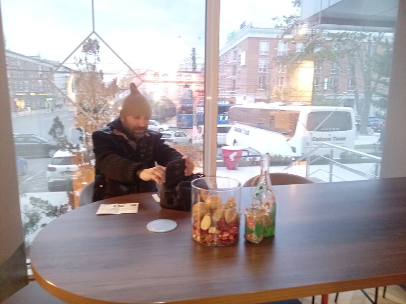 Tanar  38 ani din Bucuresti imi caut jumatatea,